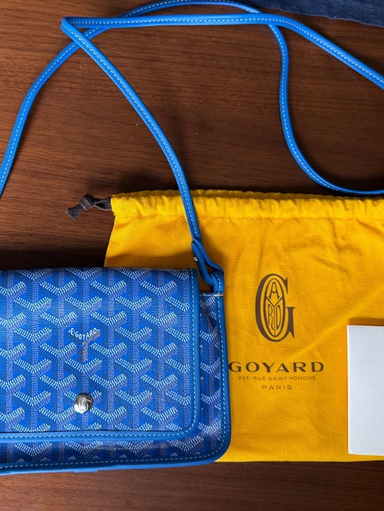 Goyard Handbags - Goyard Plumet Pouch Wallet Crossbody with tags never worn!!!!